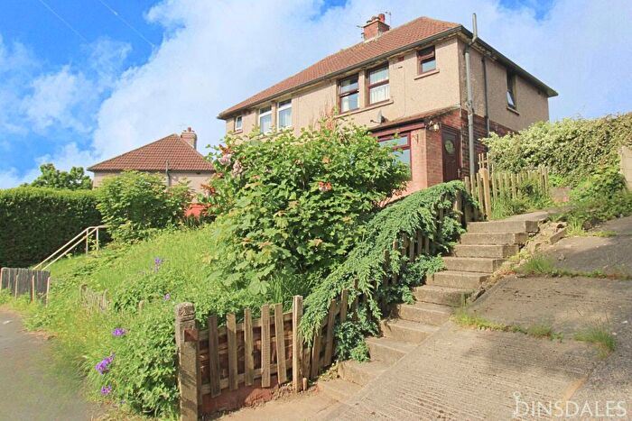 3 Bedroom Semi-Detached House For Sale In North Cliffe Avenue, Bradford, BD13