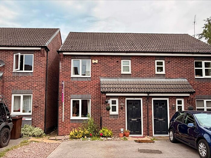 3 Bedroom Semi Detached House For Sale In Girton Way, Mickleover, Derby, DE3