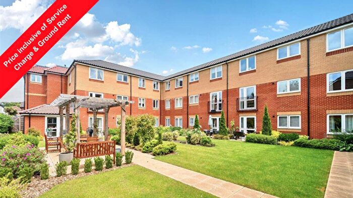 1 Bedroom Retirement Property To Rent In Yates Lodge, Farnborough, Hampshire, GU14