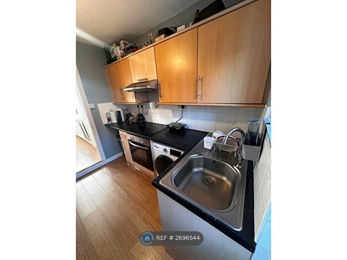 1 Bedroom Terraced House To Rent In Mornington Road, Preston, PR1