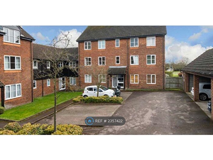 2 Bedroom Flat To Rent In Twyford Road, St. Albans, AL4