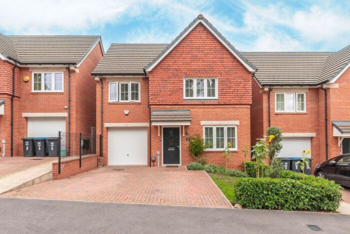 3 Bedroom Detached House For Sale In Rectory Farm, Kings Langley, Hemel Hempstead, Kings Langley, WD4