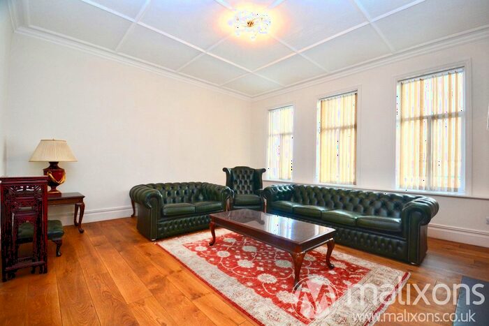 4 Bedroom Flat To Rent In Streatham High Road, London, SW16