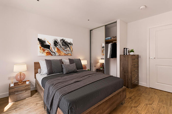 2 Bedroom Apartment To Rent In Lindfield Street, London, E14