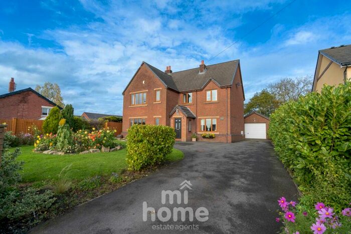 4 Bedroom Detached House For Sale In Blackpool Road, Newton, PR4