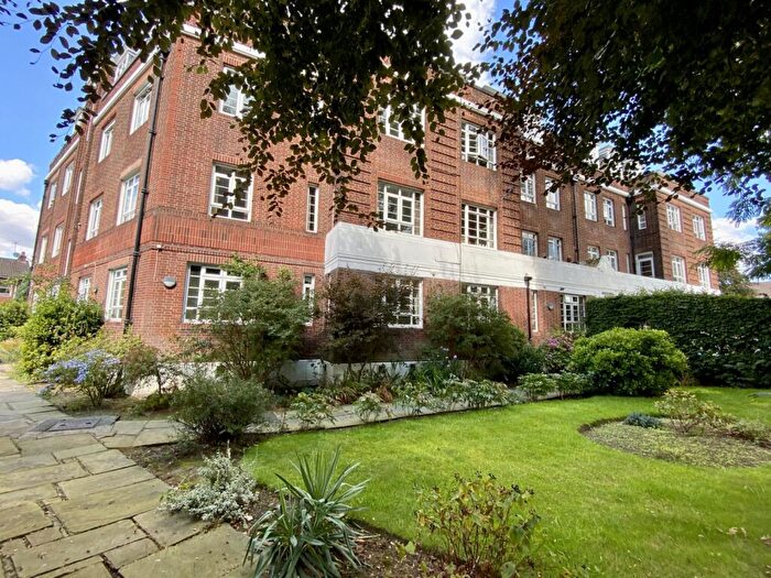 2 Bedroom Flat To Rent In Lansdowne House, Wilmslow Road, Manchester, M20