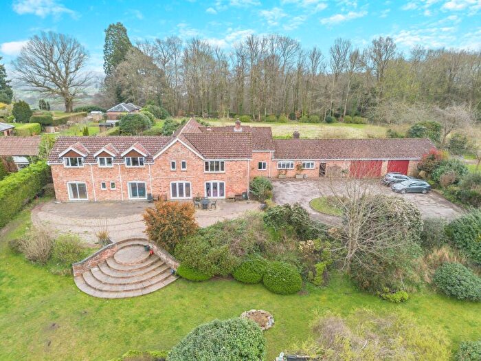 7 Bedroom Detached House For Sale In The Haie, Newnham, GL14