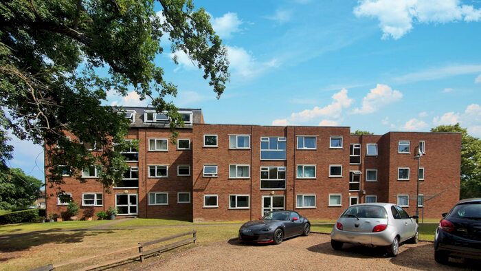 2 Bedroom Apartment To Rent In Kestrel Court, Ware, SG12