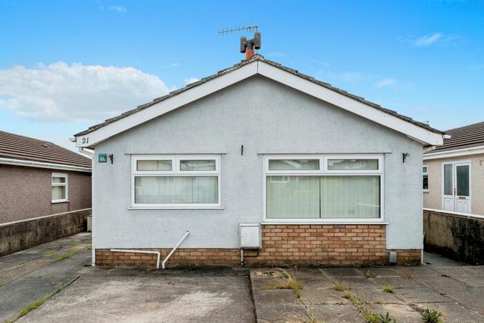 2 Bedroom Detached Bungalow For Sale In Heol Dylan, Gorseinon, Swansea, SA4