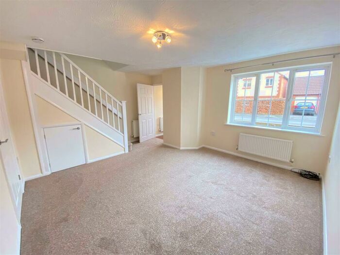 3 Bedroom Terraced House To Rent In Moyle Park, Trowbridge, BA14