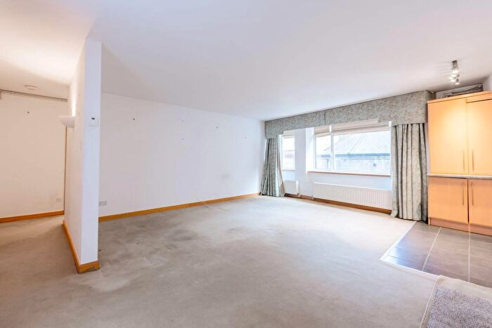 2 Bedroom Flat To Rent In Weymouth Street, Marylebone, London, W1G