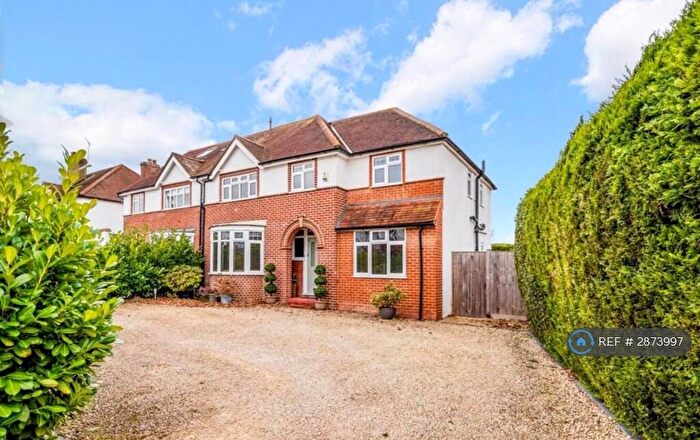5 Bedroom Semi Detached House To Rent In Roundwood View, Banstead, SM7
