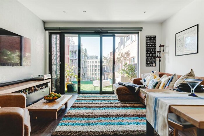 2 Bedroom Flat For Sale In Wallis Road, London, E9