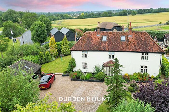 5 Bedroom Detached House For Sale In Fiddlers Hamlet, Epping, CM16