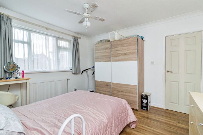 2 Bedroom Semi-Detached House For Sale In Greenlands Avenue, Paignton, TQ3
