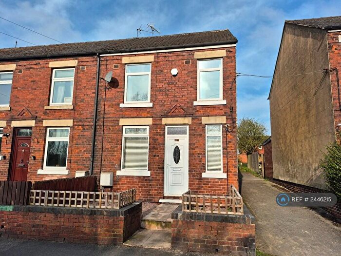 3 Bedroom End Of Terrace House To Rent In Devonshire Terrace, Holmewood, Chesterfield, S42