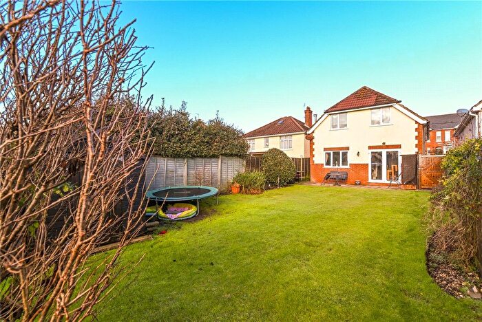 4 Bedroom Detached House For Sale In Andrew Lane, Ashley, BH25