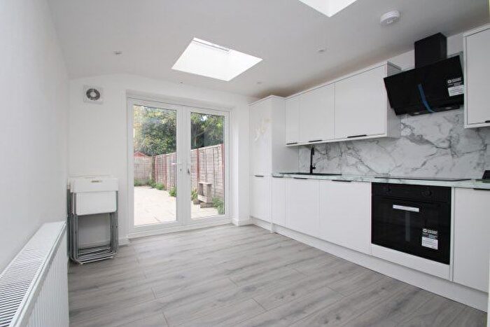 3 Bedroom Property To Rent In Cranmer Road, Croydon, CR0