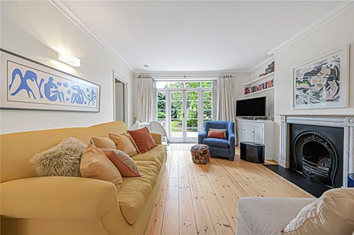 3 Bedroom Flat To Rent In Warwick Avenue, London, W9