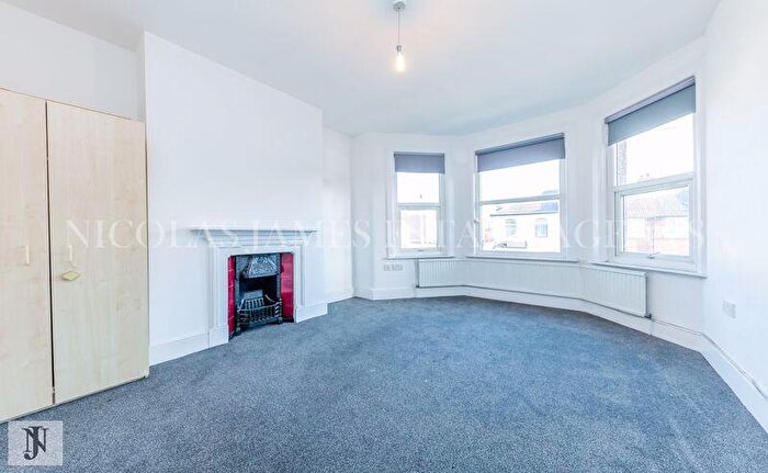 4 Bedroom Terraced House To Rent In Tintern Road, Wood Green, London, N22