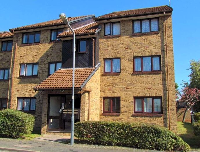 1 Bedroom Flat To Rent In Pedley Road, Dagenham, RM8