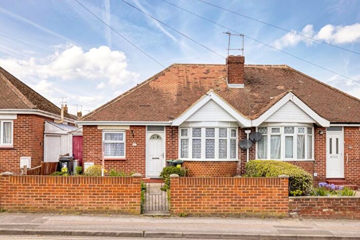 2 Bedroom Bungalow For Sale In Newington Road, Ramsgate, Kent, CT12