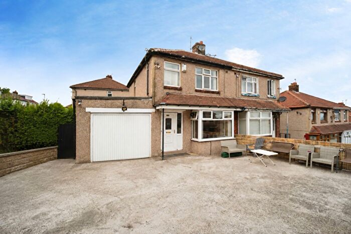 3 Bedroom Semi-Detached House For Sale In Southmere Terrace, Bradford, BD7