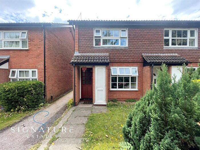 2 Bedroom Property To Rent In Windmill Drive, Croxley Green, Rickmansworth, WD3