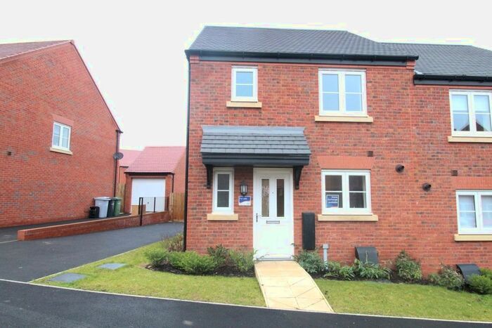 3 Bedroom Semi-Detached House To Rent In Field View Road, Congleton, Cheshire, CW12