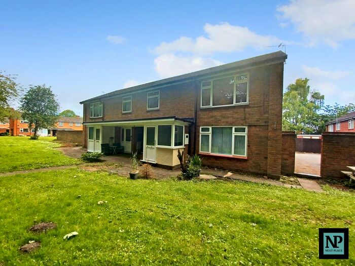 2 Bedroom Maisonette To Rent In Victoria Drive, Fazeley, Tamworth, B78