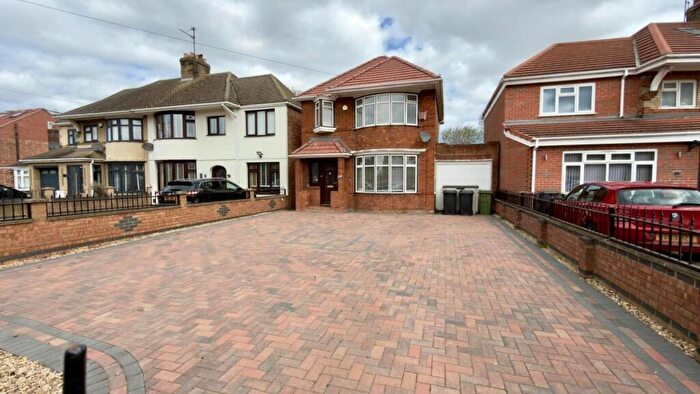 3 Bedroom Detached House For Sale In Newark Avenue, Peterborough, PE1