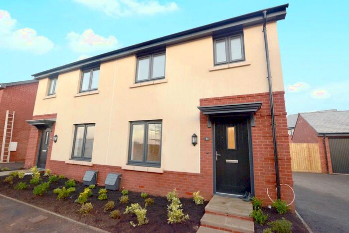 3 Bedroom Semi-Detached House To Rent In Topsham, EX3