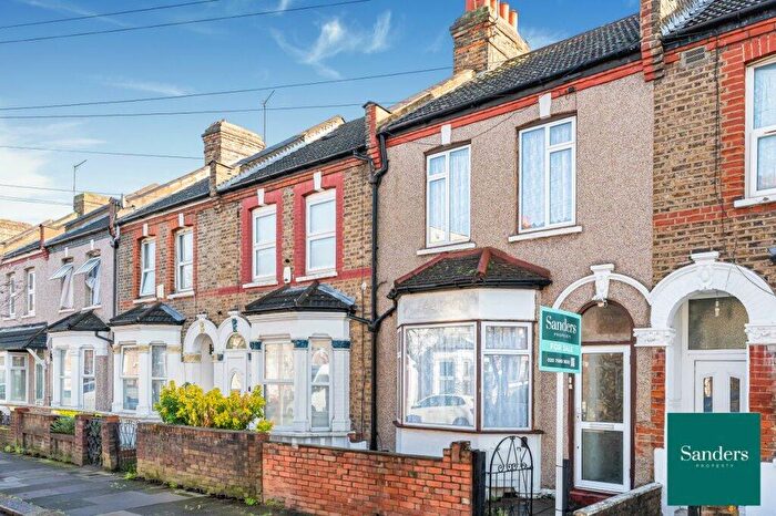 3 Bedroom Property For Sale In Lancaster Road, Edmonton, London, N18