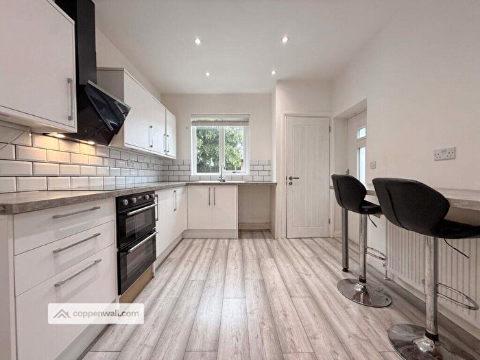 3 Bedroom Semi-Detached House For Sale In Rossendale Road, Burnley, Lancashire, BB11