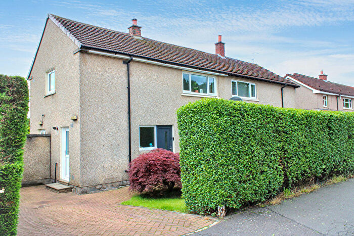 3 Bedroom Semi-Detached House For Sale In Muirside Road, Alloa, FK10