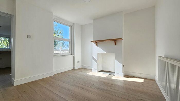 3 Bedroom House To Rent In West View Road, Dartford, DA1