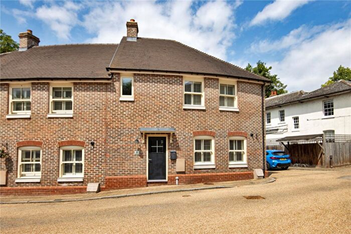 2 Bedroom End Of Terrace House For Sale In Darenth Mill Lane, Darenth, Kent, DA2