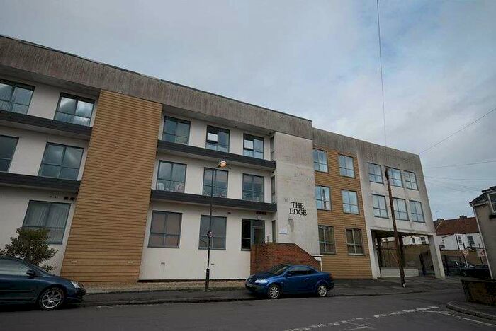 2 Bedroom Property To Rent In 19 The Edge, Waters Road, Bristol, BS15