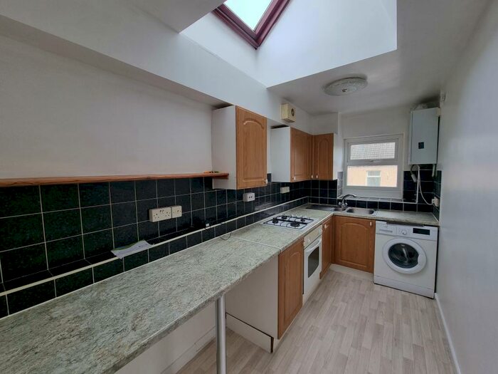 1 Bedroom Flat To Rent In Murray Street, Llanelli, SA15