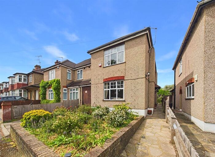 3 Bedroom Semi-Detached House For Sale In Southcote Rise, Ruislip, HA4