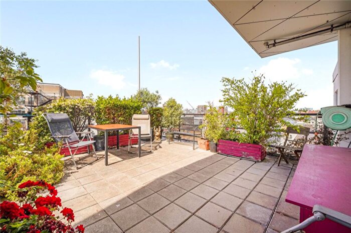 2 Bedroom Apartment For Sale In Saffron Hill, EC1N