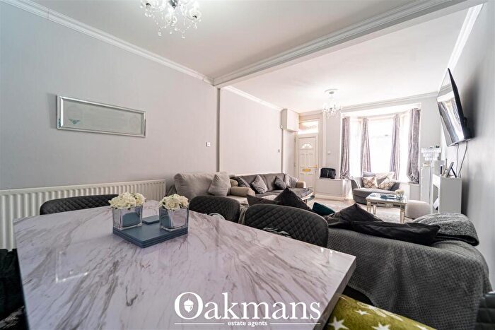 3 Bedroom End Of Terrace House For Sale In Rathbone Road, Smethwick, B67