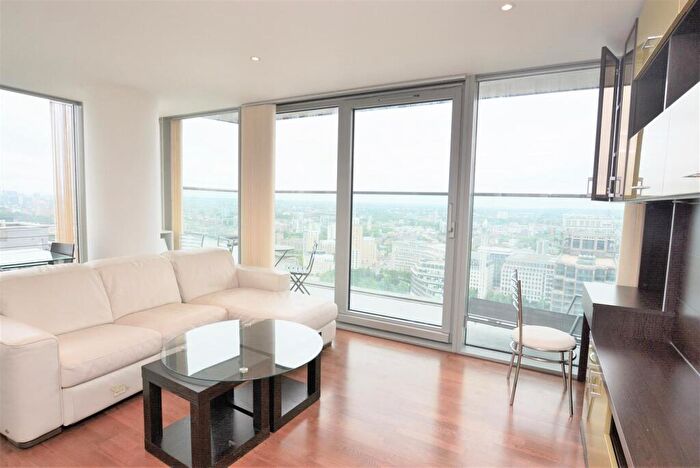 2 Bedroom Apartment For Sale In Marsh Wall, Canary Wharf, E14