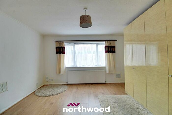 1 Bedroom Flat To Rent In Breydon Court, Breydon Avenue, Cusworth, Doncaster, DN5