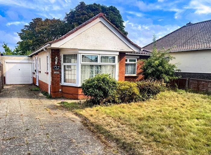 3 Bedroom Bungalow For Sale In Goring Way, Goring-By-Sea, BN12