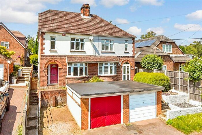 3 Bedroom Semi-Detached House For Sale In Hallsfield Road, Walderslade, Chatham, Kent, ME5
