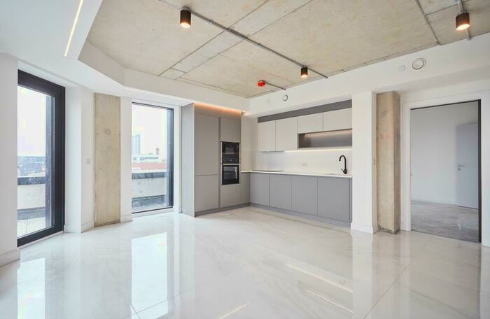 2 Bedroom Apartment To Rent In Apt . :: One Silk Street, M4