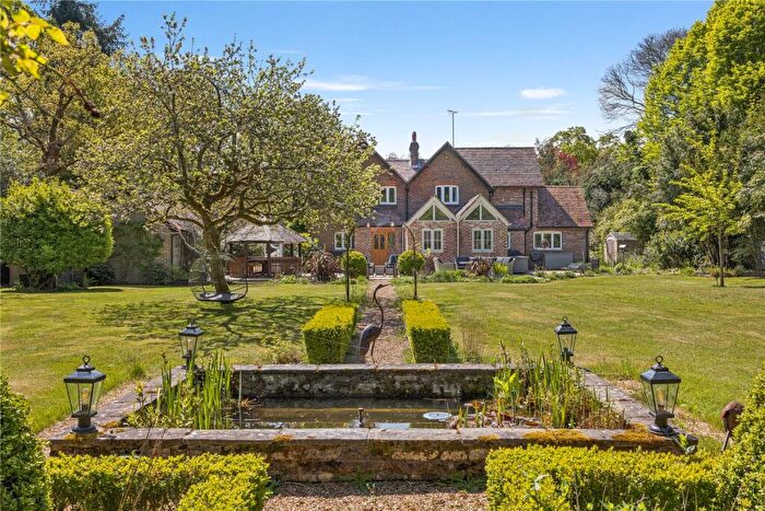 5 Bedroom Detached House For Sale In The Mount, Headley, GU35