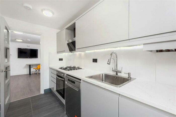 1 Bedroom Apartment To Rent In Voss Street, London, E2