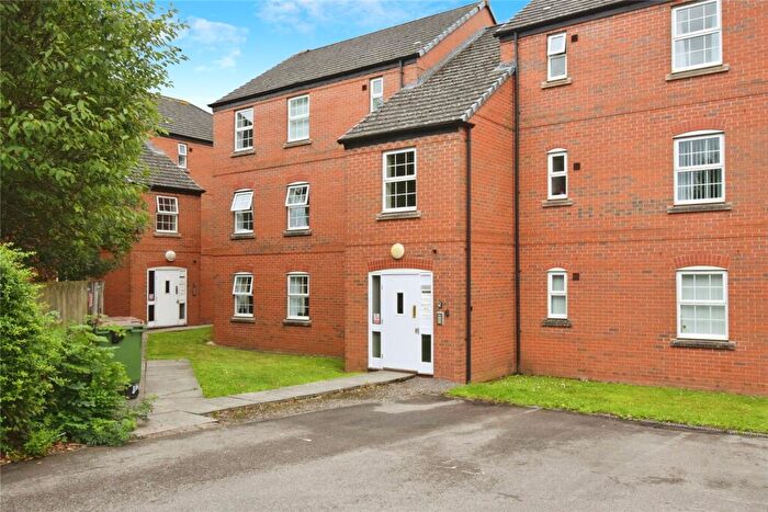 2 Bedroom Flat For Sale In Weir Close, Wigston, Leicestershire, LE18
